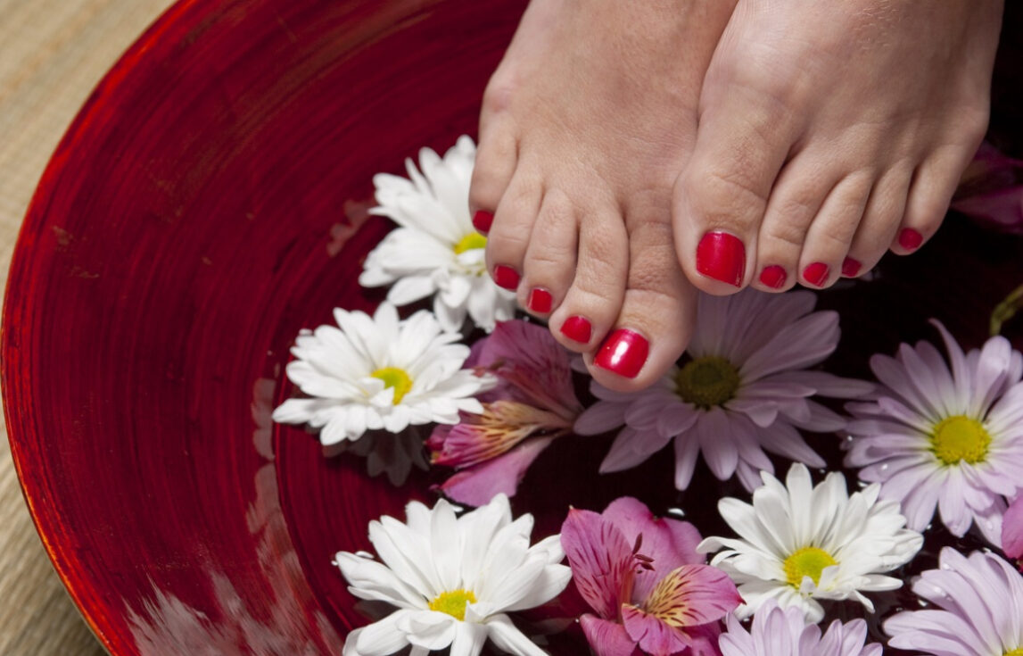 Chinese herbal foot soak foot bath foot detox traverse massage traverse city michigan